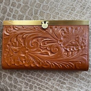 Gorgeous Patricia Nash Cauchy Tooled Leather Wallet in Florence - NWT